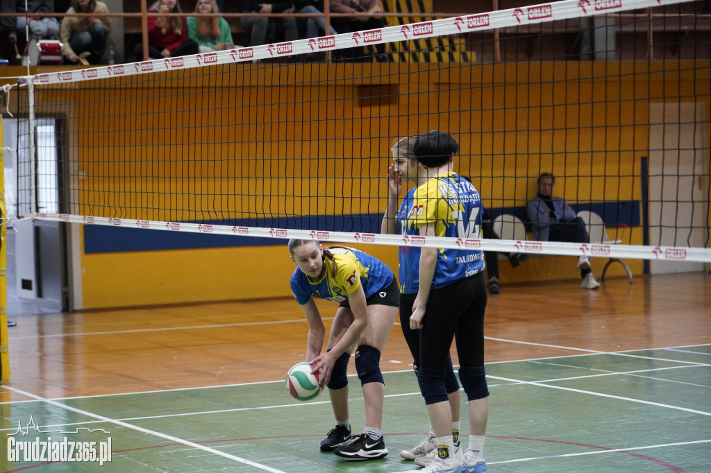 Zacięty mecz KS Stal Grudziądz - Pałac Bydgoszcz