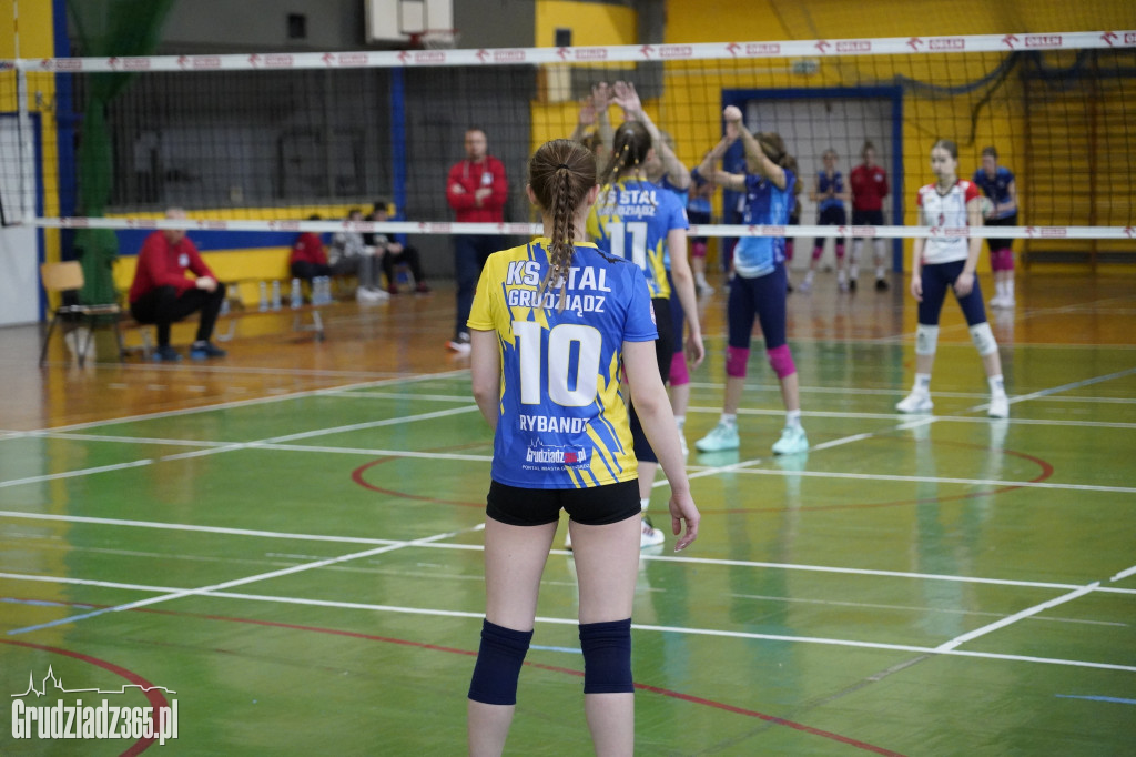 Zacięty mecz KS Stal Grudziądz - Pałac Bydgoszcz