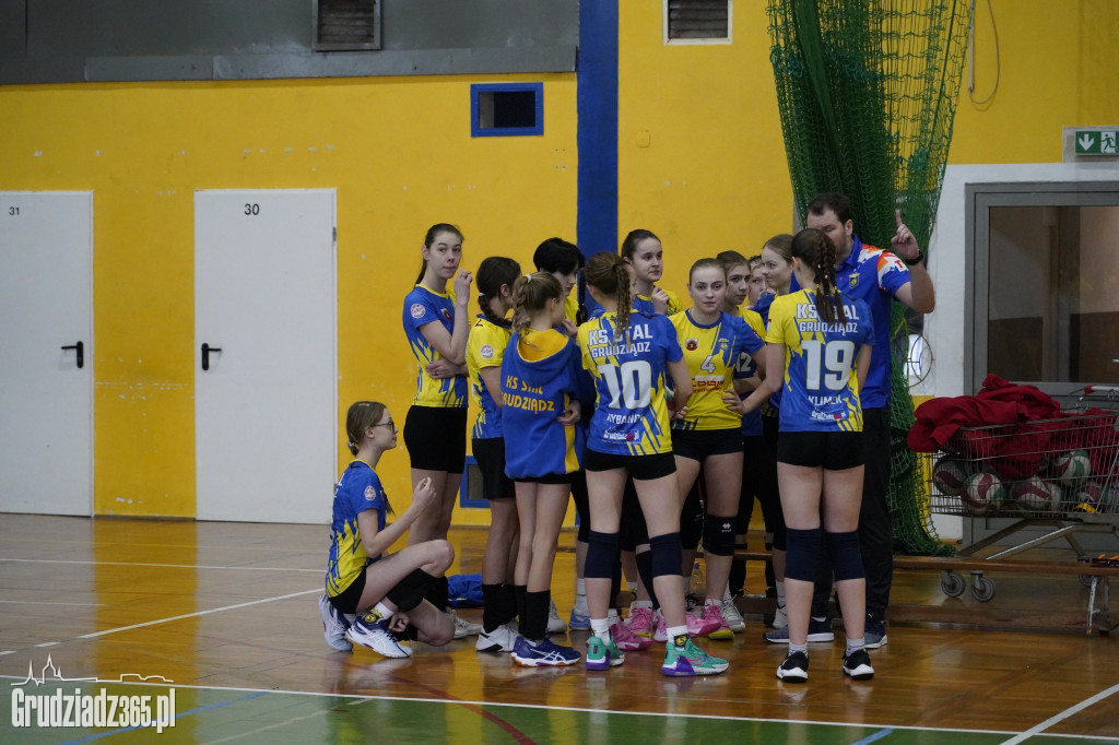 Zacięty mecz KS Stal Grudziądz - Pałac Bydgoszcz