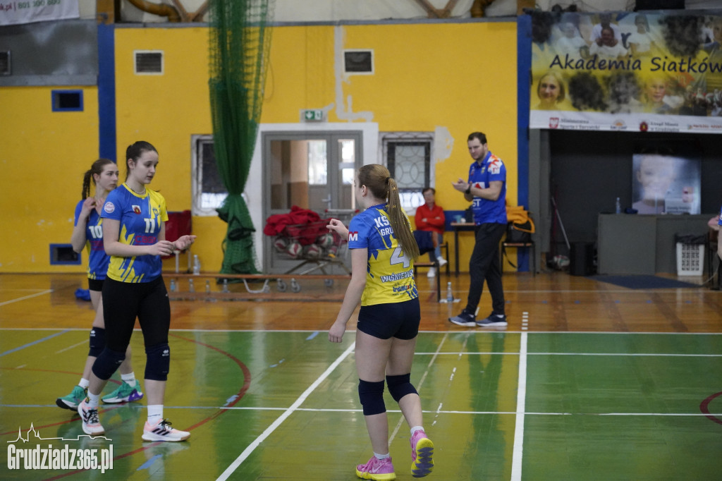 Zacięty mecz KS Stal Grudziądz - Pałac Bydgoszcz