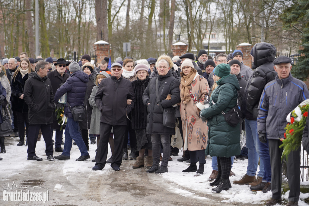 Pogrzeb Ryszarda Gralaka, byłego prezesa KS Stal Grudziądz