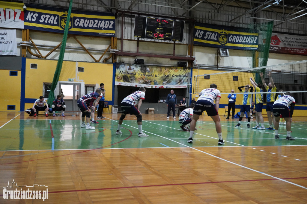KS Stal Grudziądz przegrywa z BKS WSG Chemik Bydgoszcz