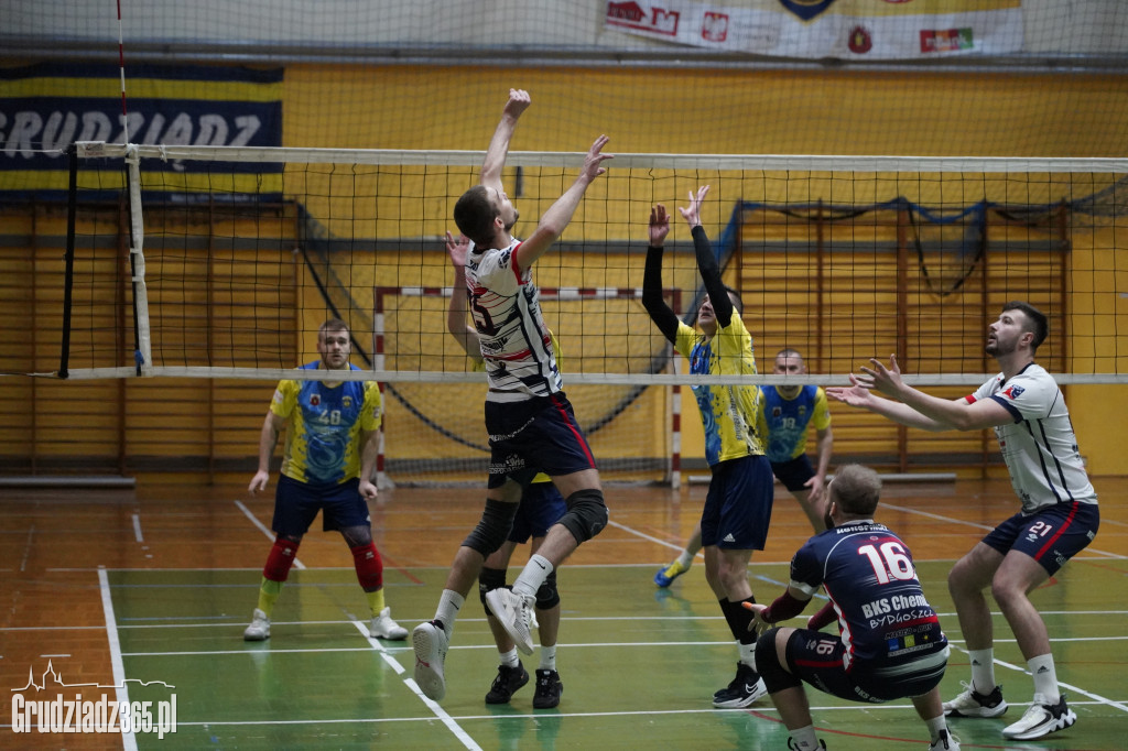 KS Stal Grudziądz przegrywa z BKS WSG Chemik Bydgoszcz