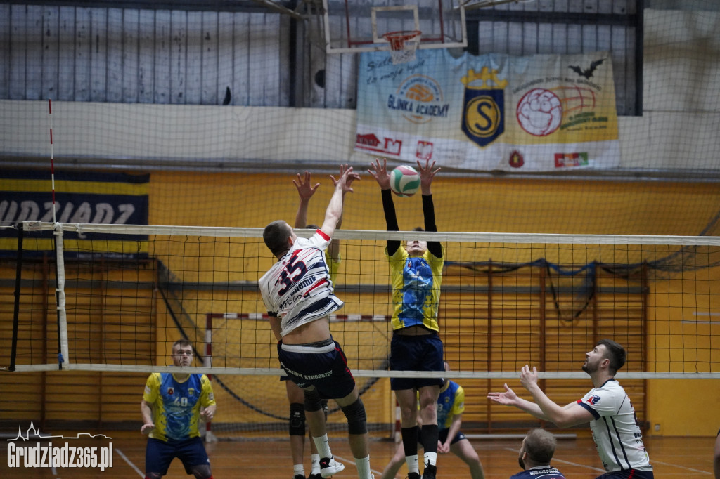 KS Stal Grudziądz przegrywa z BKS WSG Chemik Bydgoszcz