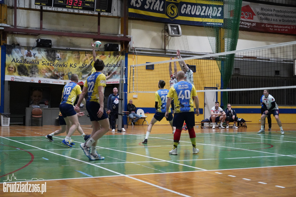 KS Stal Grudziądz przegrywa z BKS WSG Chemik Bydgoszcz