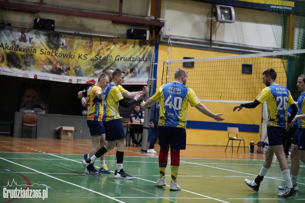 KS Stal Grudziądz przegrywa z BKS WSG Chemik Bydgoszcz