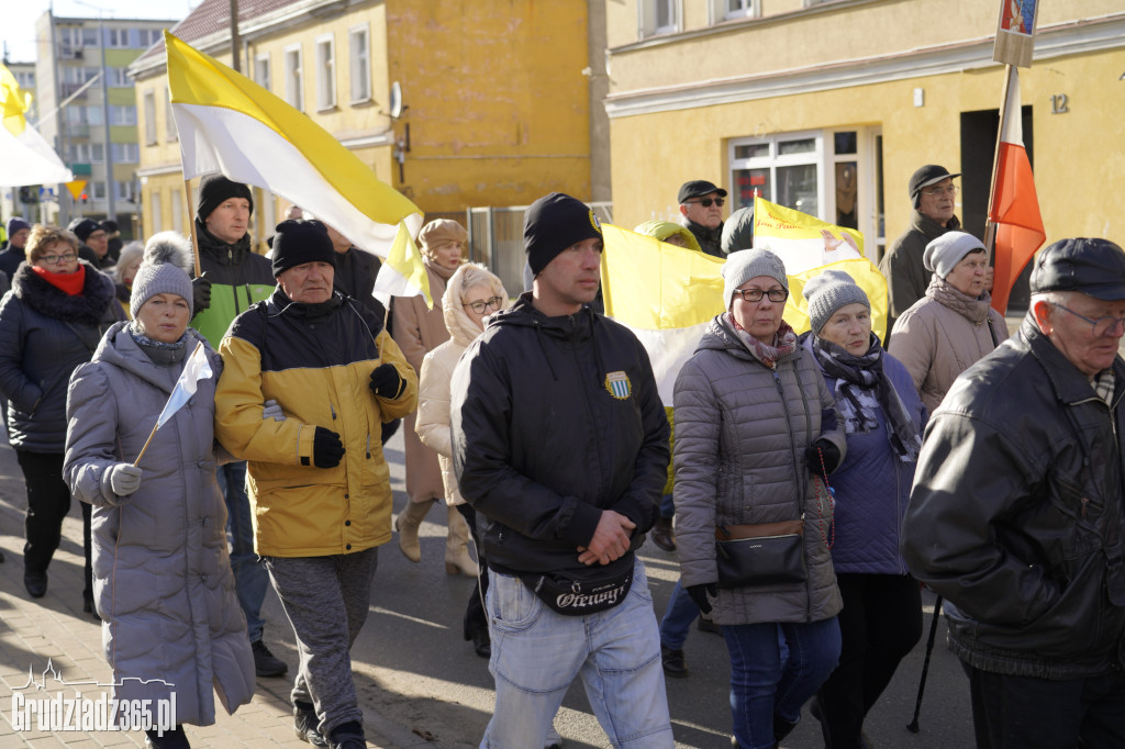Ulicami Grudziądza przeszedł Marsz Papieski