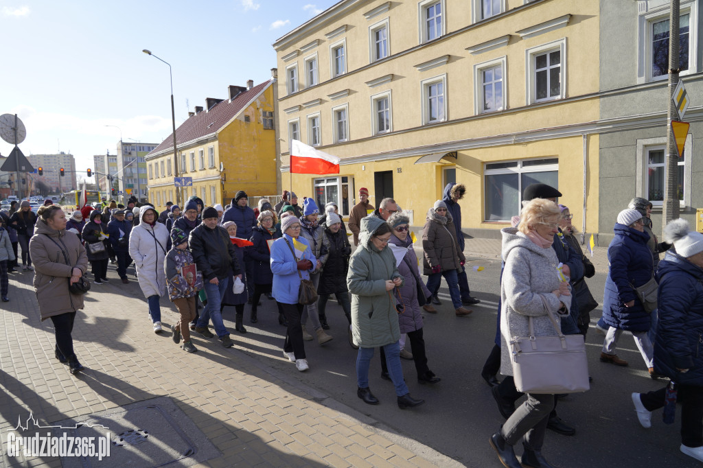 Ulicami Grudziądza przeszedł Marsz Papieski