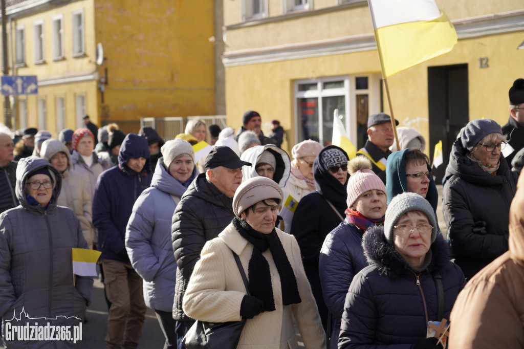Ulicami Grudziądza przeszedł Marsz Papieski