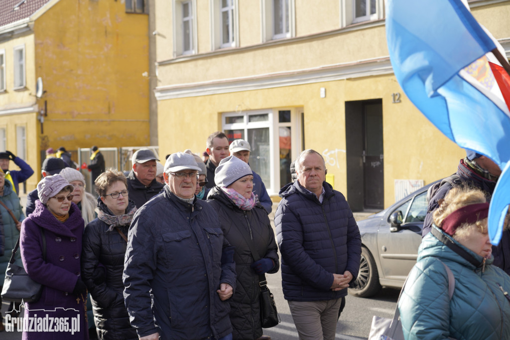 Ulicami Grudziądza przeszedł Marsz Papieski