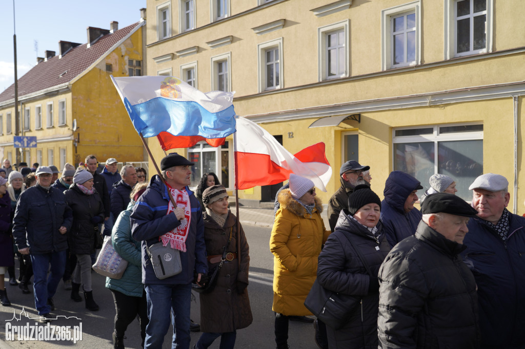 Ulicami Grudziądza przeszedł Marsz Papieski