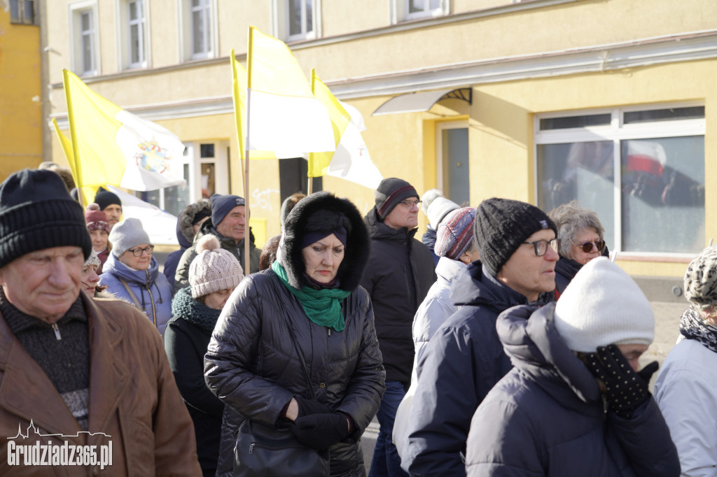 Ulicami Grudziądza przeszedł Marsz Papieski
