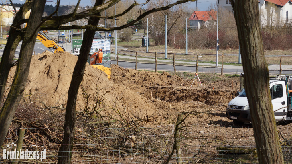 Czy to budowa Biedronki na os. Rządz w Grudziądzu?