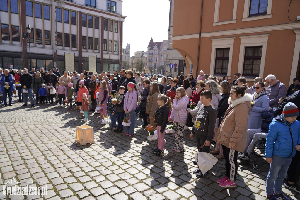 Święcenie pokarmów w Bazylice Kolegiackiej w Grudziądzu