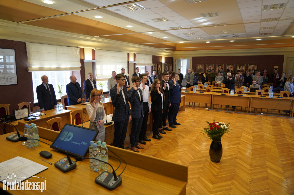 Sesja inauguracyjna VI kadencji  Młodzieżowej Rady Miejskiej Grudziądza