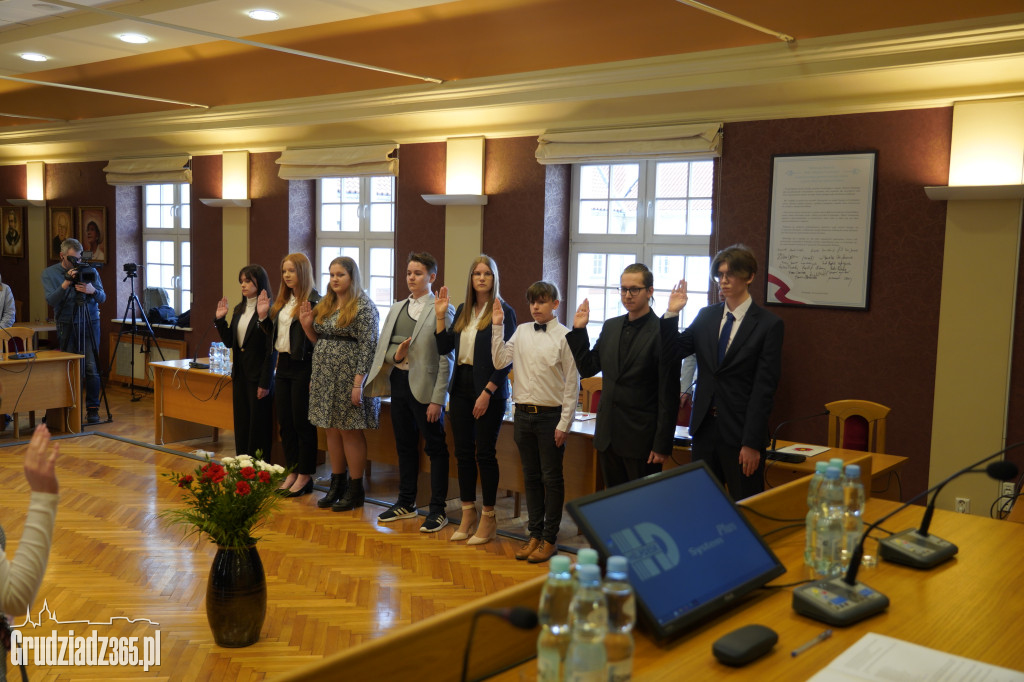 Sesja inauguracyjna VI kadencji  Młodzieżowej Rady Miejskiej Grudziądza
