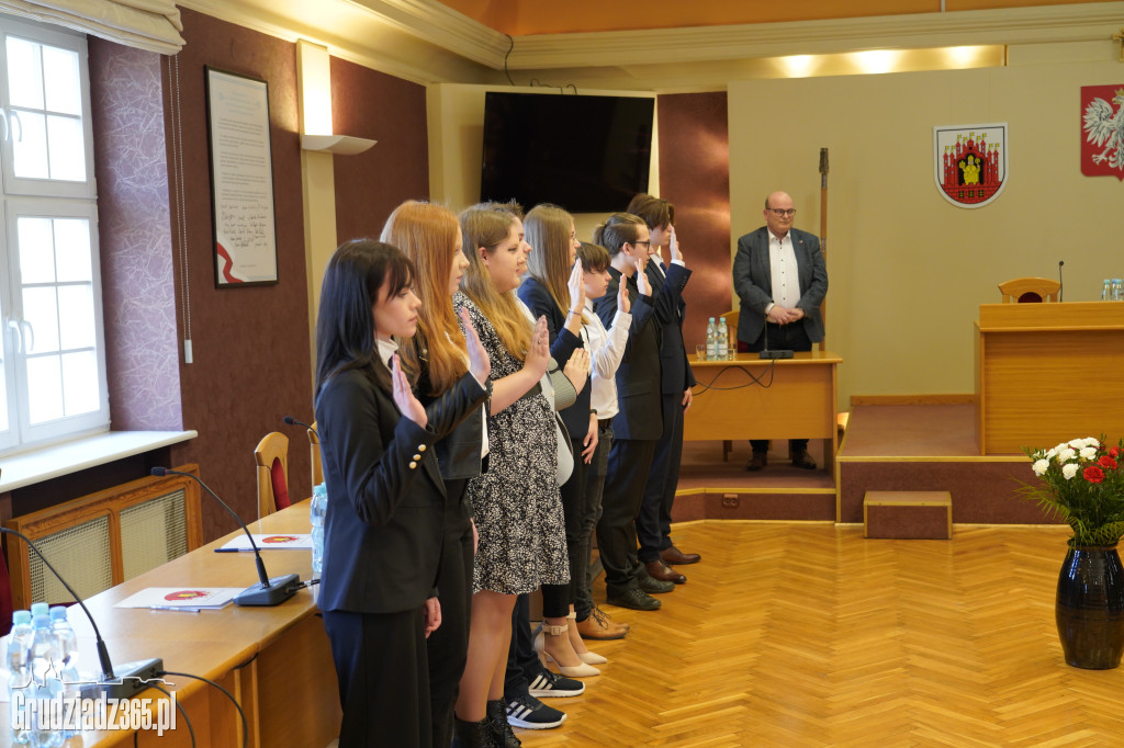 Sesja inauguracyjna VI kadencji  Młodzieżowej Rady Miejskiej Grudziądza