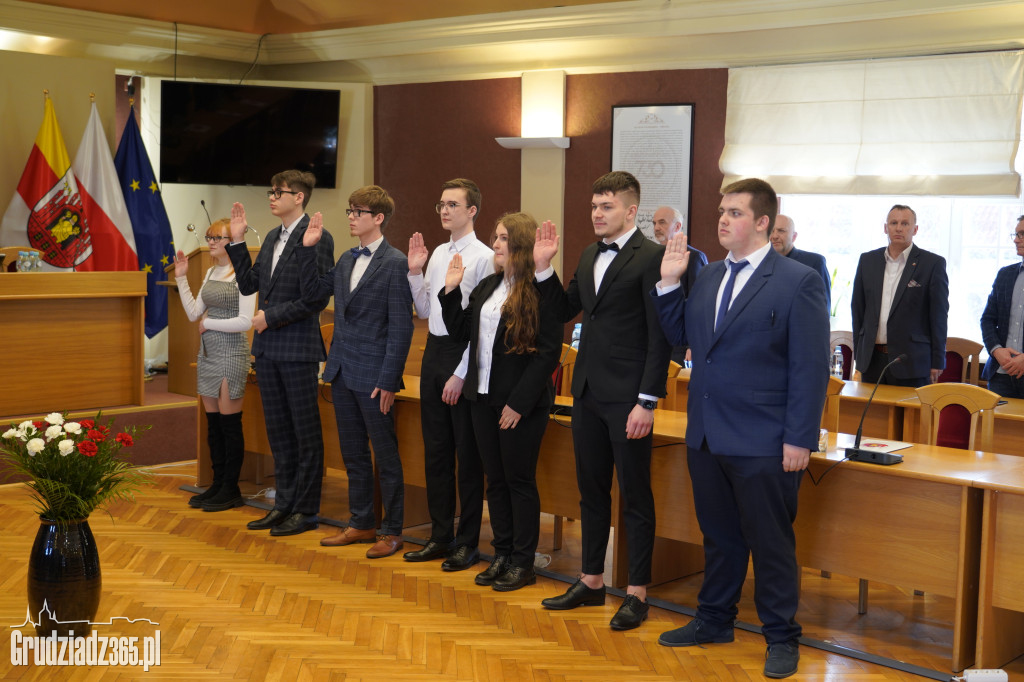 Sesja inauguracyjna VI kadencji  Młodzieżowej Rady Miejskiej Grudziądza