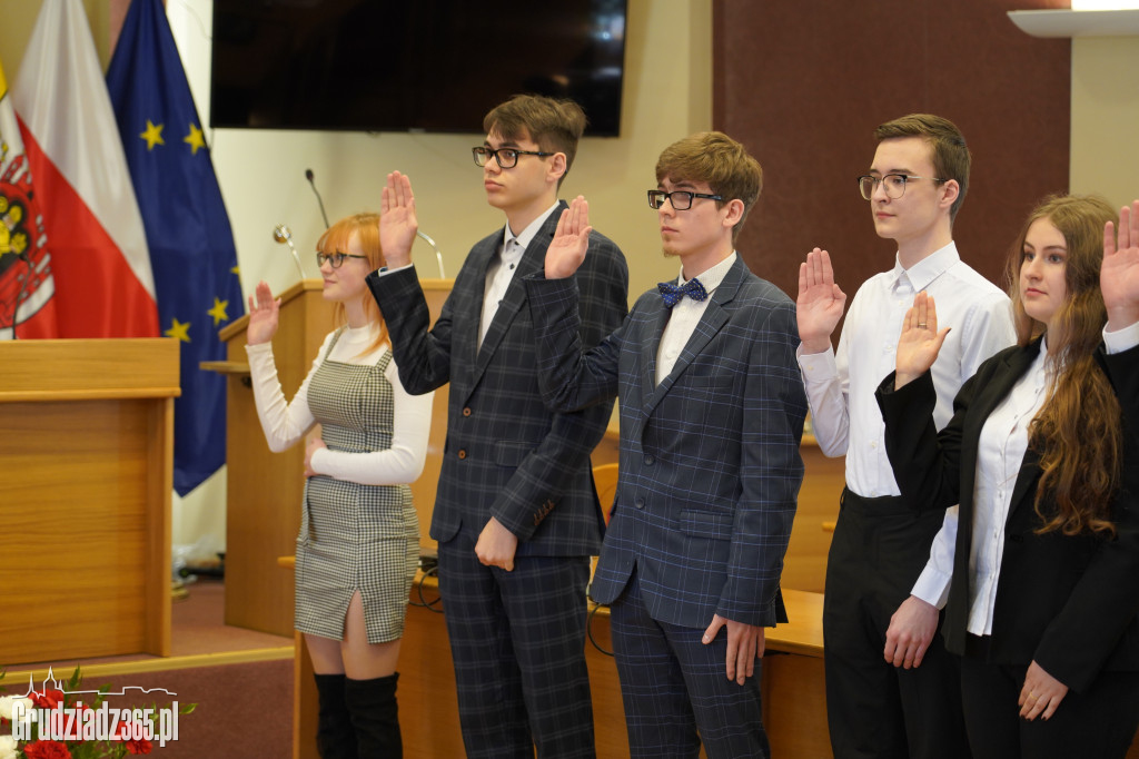 Sesja inauguracyjna VI kadencji  Młodzieżowej Rady Miejskiej Grudziądza