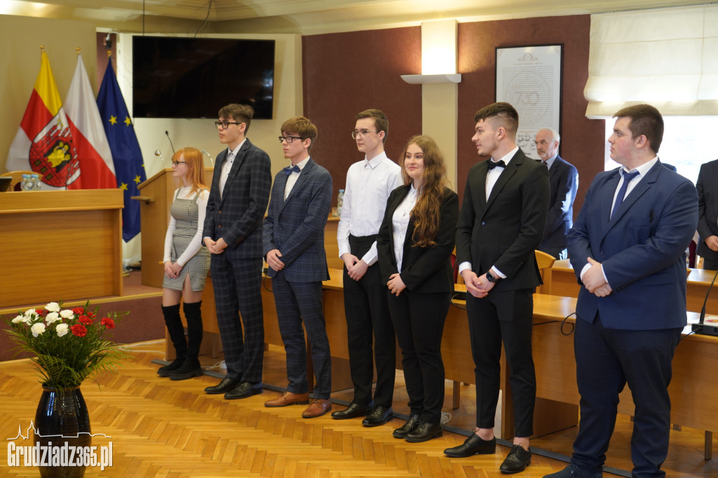 Sesja inauguracyjna VI kadencji  Młodzieżowej Rady Miejskiej Grudziądza