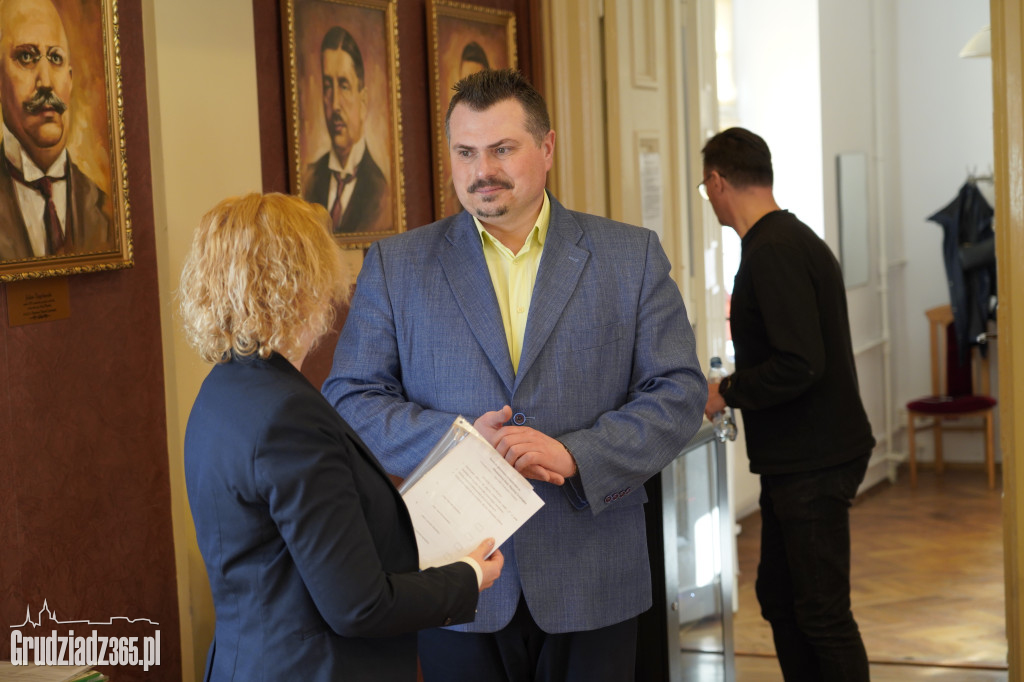 Sesja inauguracyjna VI kadencji  Młodzieżowej Rady Miejskiej Grudziądza