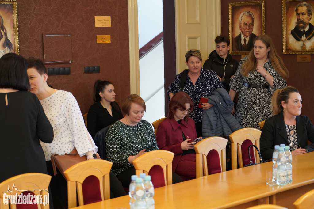 Sesja inauguracyjna VI kadencji  Młodzieżowej Rady Miejskiej Grudziądza