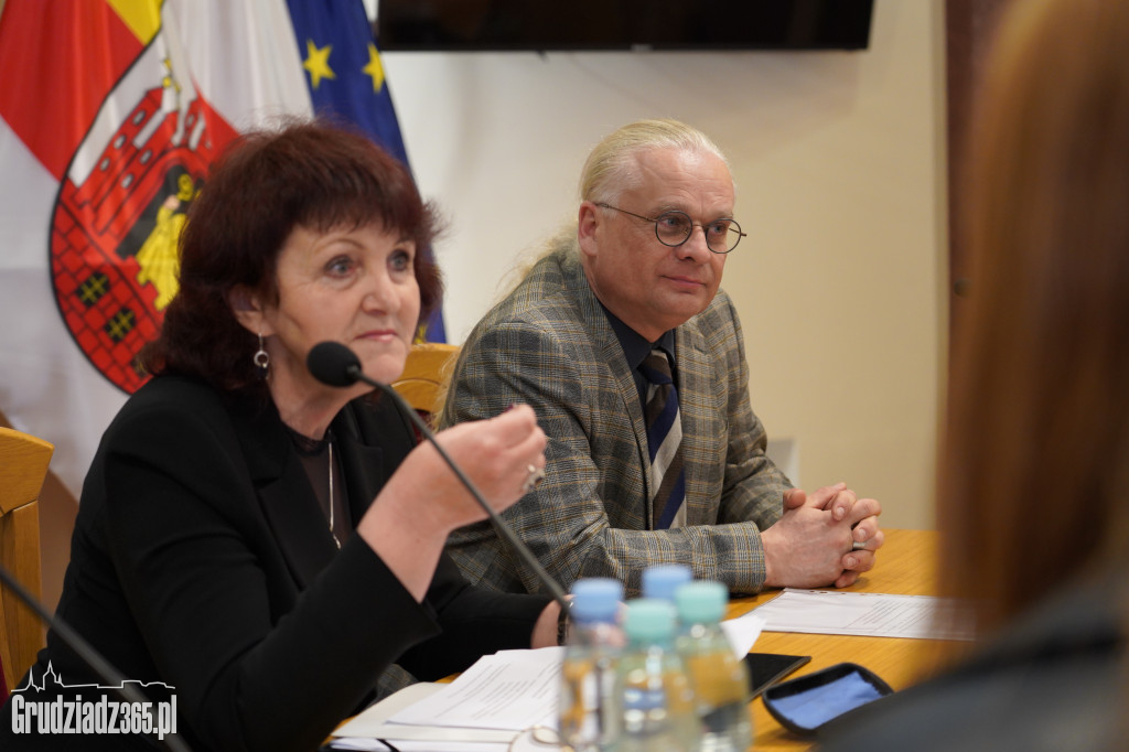 Sesja inauguracyjna VI kadencji  Młodzieżowej Rady Miejskiej Grudziądza