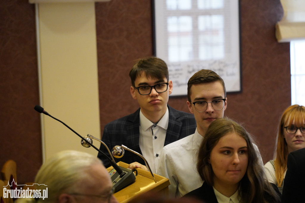 Sesja inauguracyjna VI kadencji  Młodzieżowej Rady Miejskiej Grudziądza