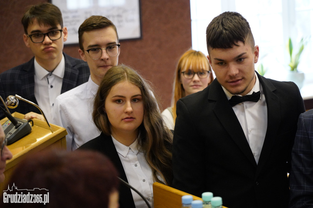 Sesja inauguracyjna VI kadencji  Młodzieżowej Rady Miejskiej Grudziądza