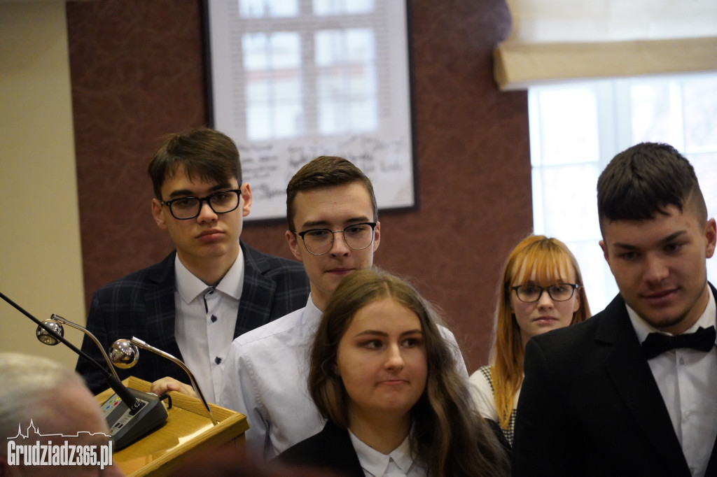 Sesja inauguracyjna VI kadencji  Młodzieżowej Rady Miejskiej Grudziądza