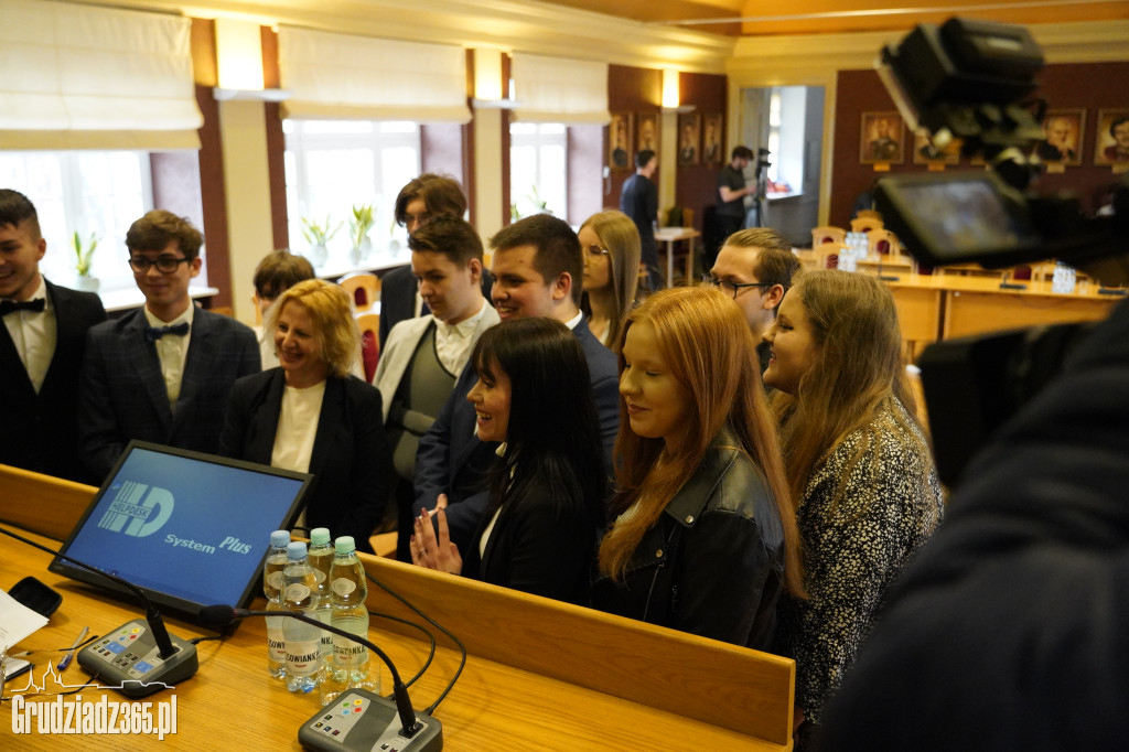 Sesja inauguracyjna VI kadencji  Młodzieżowej Rady Miejskiej Grudziądza