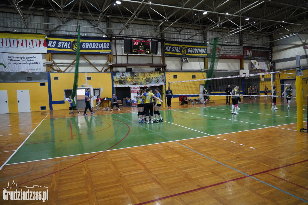 KS STAL Grudziądz - Sandecja Dunajec Nowy Sącz