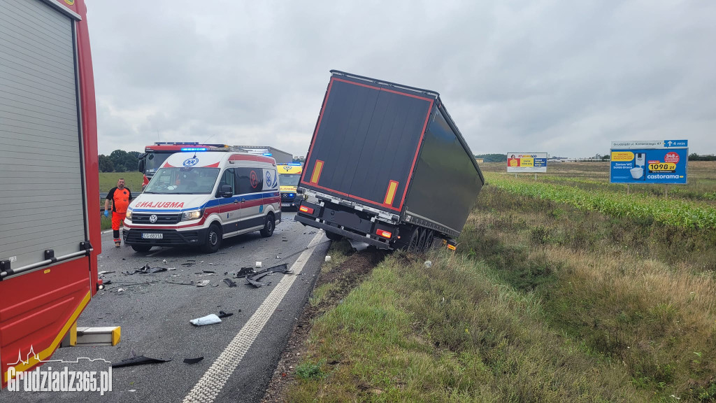 Poważny wypadek przed bramkami na A1 w Grudziądzu