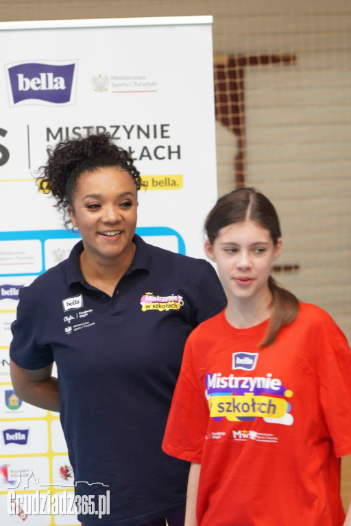MISTRZYNIE W SZKOŁACH - Otylia Jędrzejczak w Grudziądzu