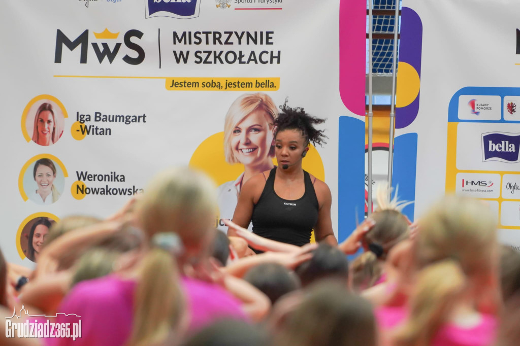 MISTRZYNIE W SZKOŁACH - Otylia Jędrzejczak w Grudziądzu
