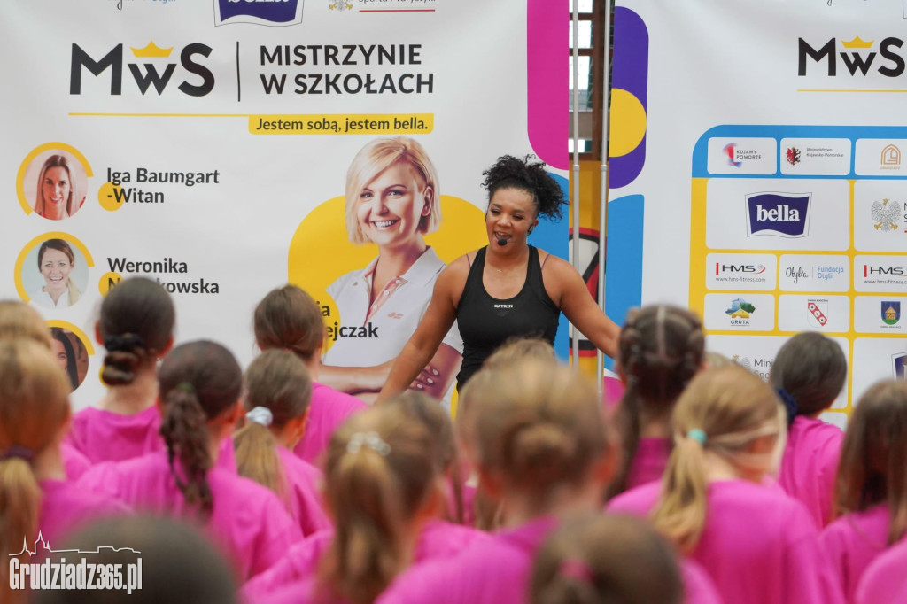 MISTRZYNIE W SZKOŁACH - Otylia Jędrzejczak w Grudziądzu