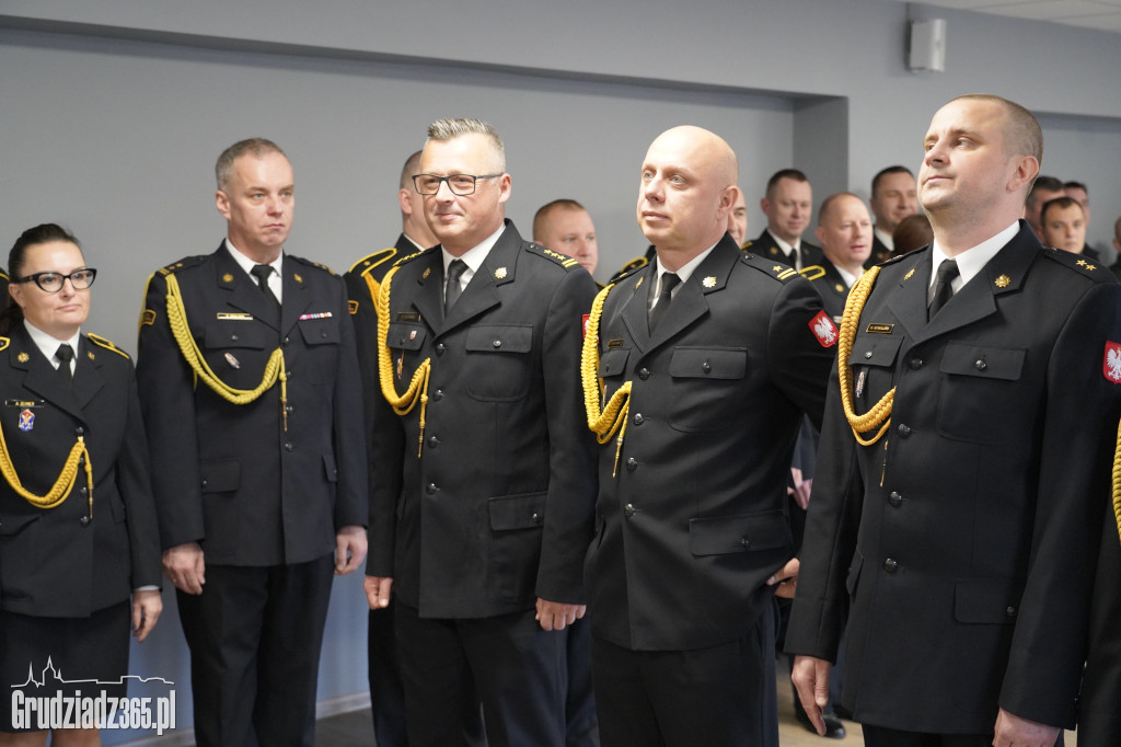 Awanse w stopniach służbowych oraz wyróżnienia dla grudziądzkich strażaków