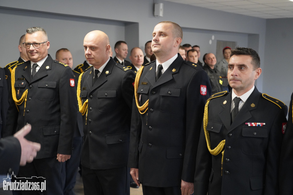Awanse w stopniach służbowych oraz wyróżnienia dla grudziądzkich strażaków