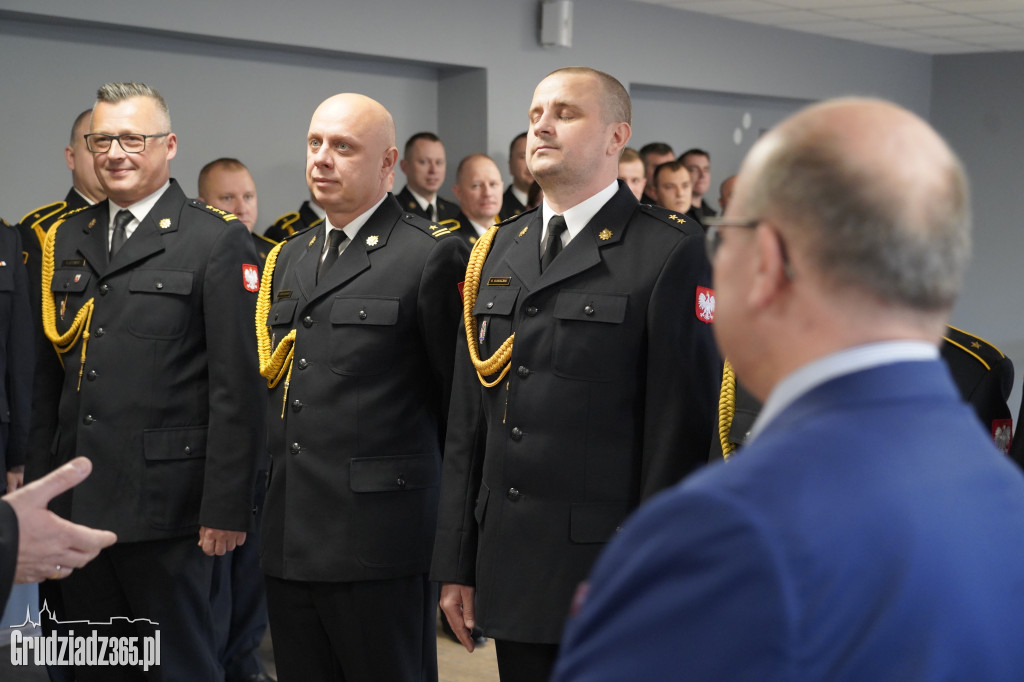Awanse w stopniach służbowych oraz wyróżnienia dla grudziądzkich strażaków