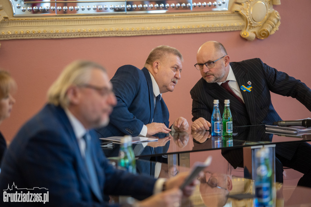 Samorządowo-parlamentarny wspólny blok prorozwojowy