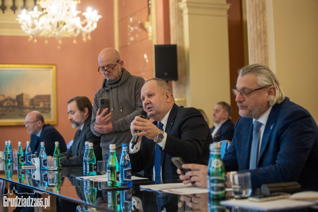 Samorządowo-parlamentarny wspólny blok prorozwojowy