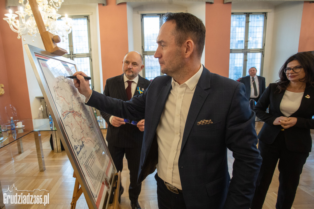 Samorządowo-parlamentarny wspólny blok prorozwojowy