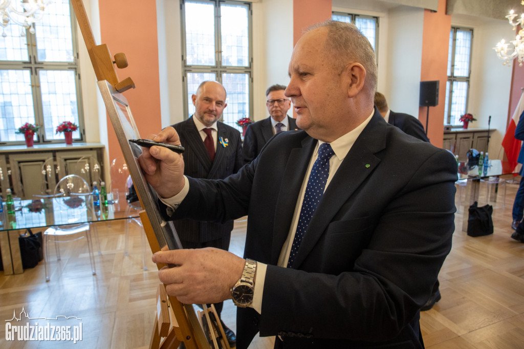 Samorządowo-parlamentarny wspólny blok prorozwojowy