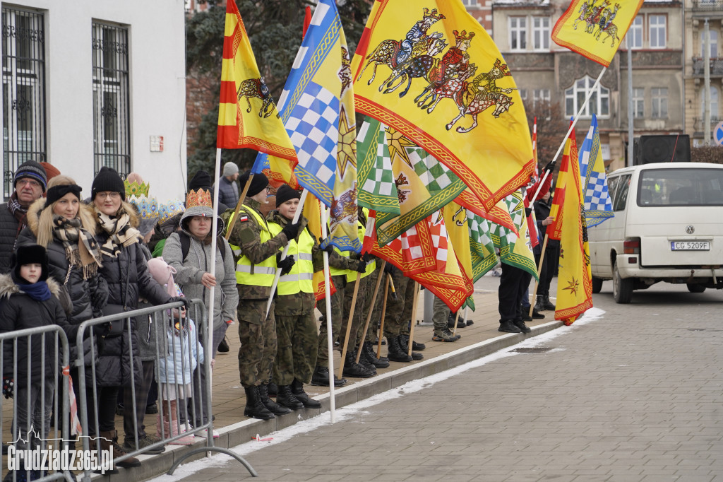 Ulicami Grudziądza po raz dziesiąty przemaszerował Orszak Trzech Króli