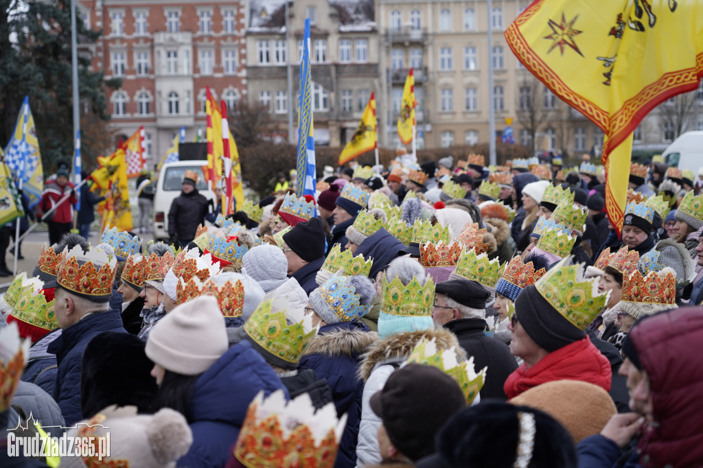 Ulicami Grudziądza po raz dziesiąty przemaszerował Orszak Trzech Króli