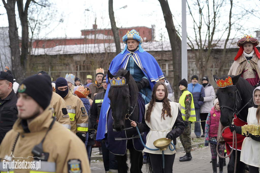 Ulicami Grudziądza po raz dziesiąty przemaszerował Orszak Trzech Króli