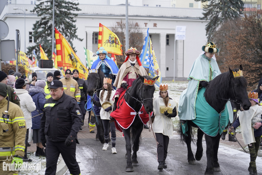 Ulicami Grudziądza po raz dziesiąty przemaszerował Orszak Trzech Króli