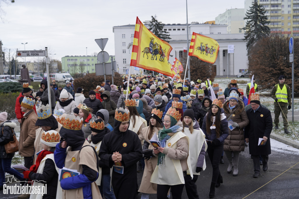 Ulicami Grudziądza po raz dziesiąty przemaszerował Orszak Trzech Króli