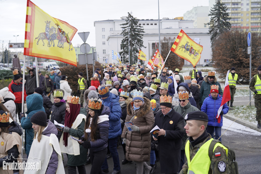 Ulicami Grudziądza po raz dziesiąty przemaszerował Orszak Trzech Króli