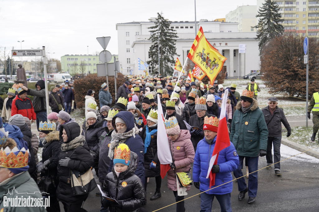 Ulicami Grudziądza po raz dziesiąty przemaszerował Orszak Trzech Króli